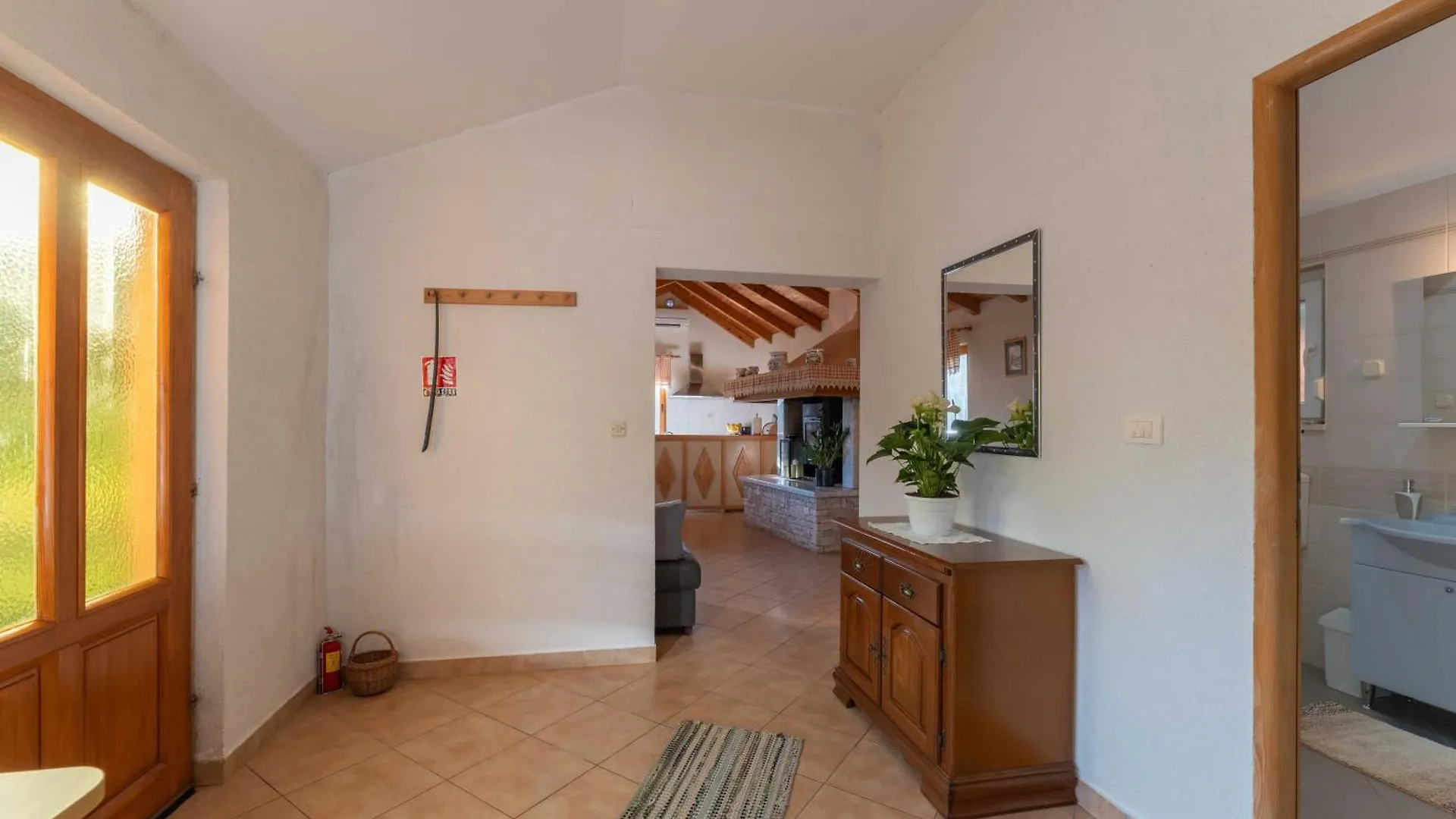 Garden House Kablar Villa Pula Holiday home