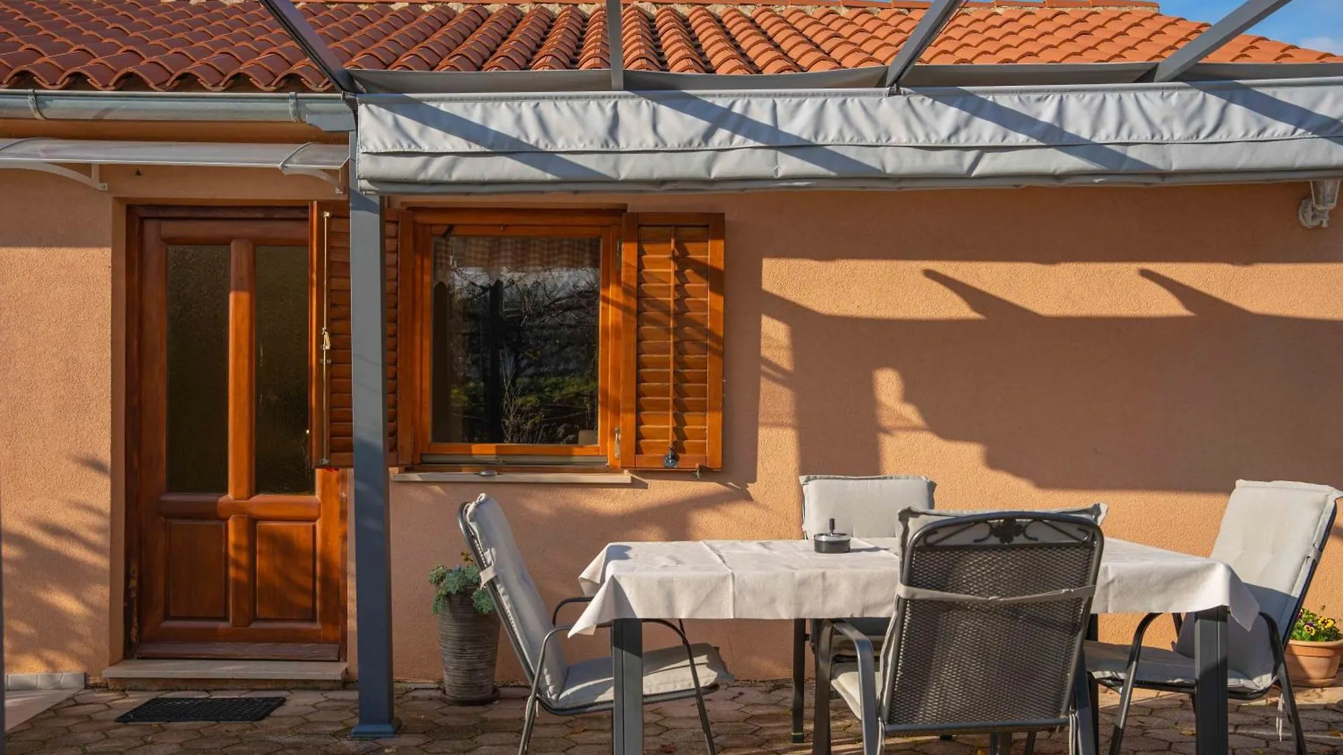 Garden House Kablar Villa Pula Holiday home